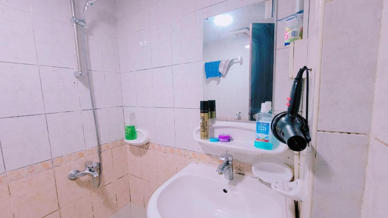 Call Us Дубай Екстер'єр фото